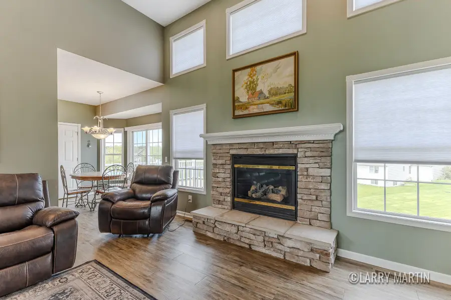 4131 Ayrshire Drive Sw, Wyoming, MI 49418 - #3