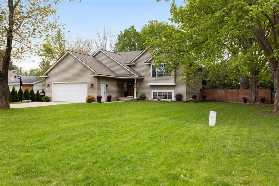 1802 Cedar Tree Drive, Jenison, MI 49428 - #2