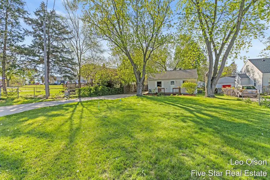 2610 Riley Avenue Sw, Wyoming, MI 49509 - #3
