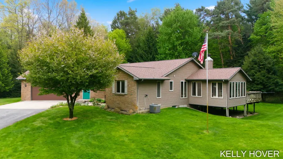 374 137th Avenue, Wayland, MI 49348 - #3
