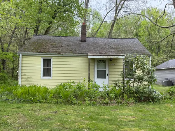 2264 White Street, Niles, MI 49120