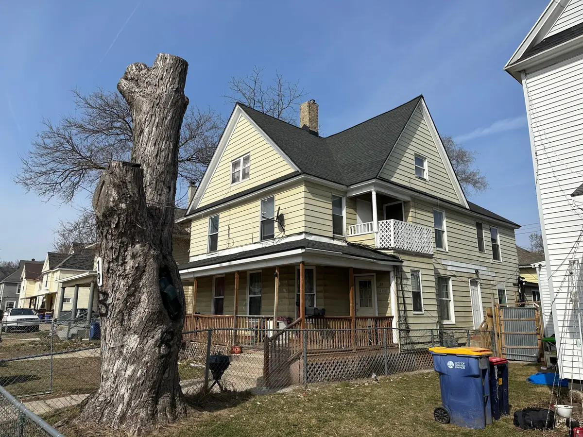 23 Burton Street Sw, Grand Rapids, MI 49507 - #1
