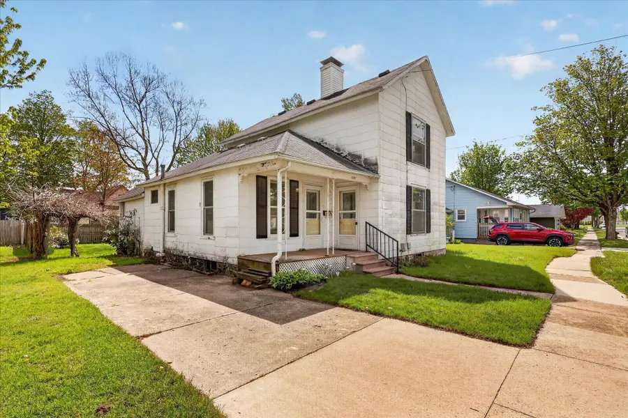 124 Washington Street, Sparta, MI 49345 - #2