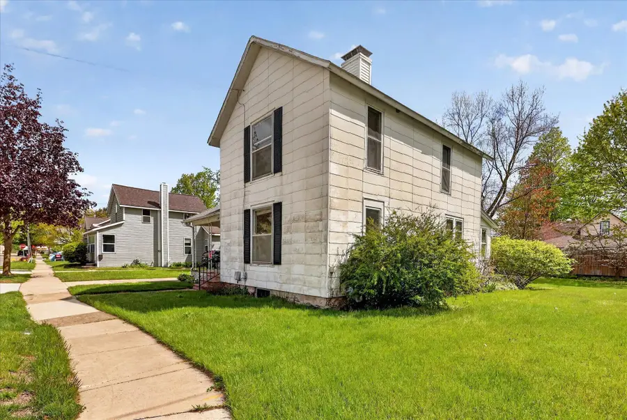 124 Washington Street, Sparta, MI 49345 - #3