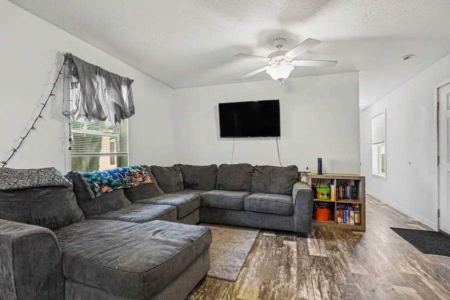 1558 W Shawnee #Lot 163, Baroda, MI 49101 - #2