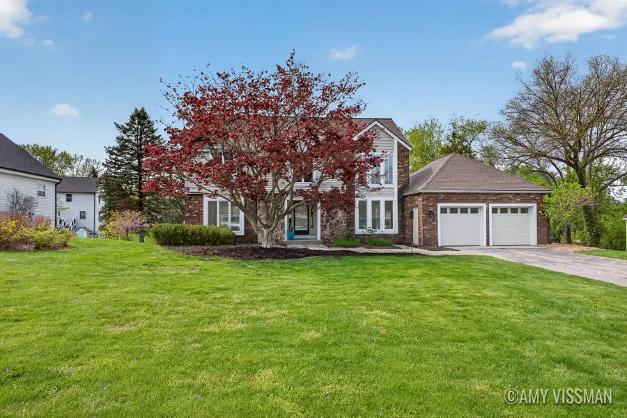3415 N Applecrest Court Se, Ada, MI 49301 - #3