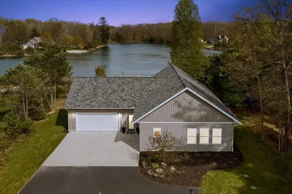 6619 Donegal Court, Canadian Lakes, MI 49346