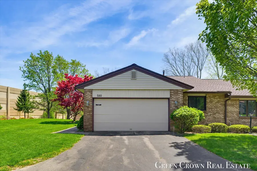 580 Gardenview Drive Sw, Byron Center, MI 49315 - #2