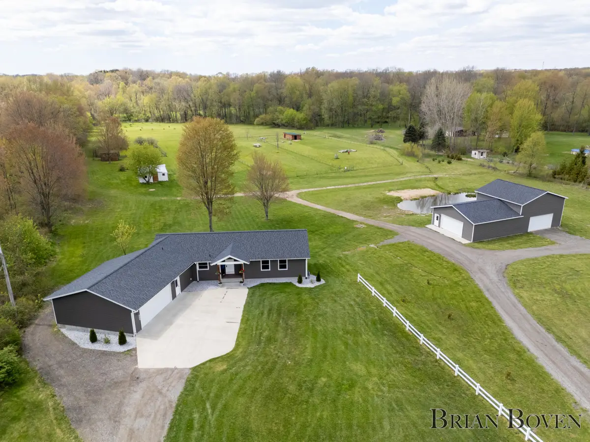 9001 Myers Lake Avenue Ne, Rockford, MI 49341 - #1