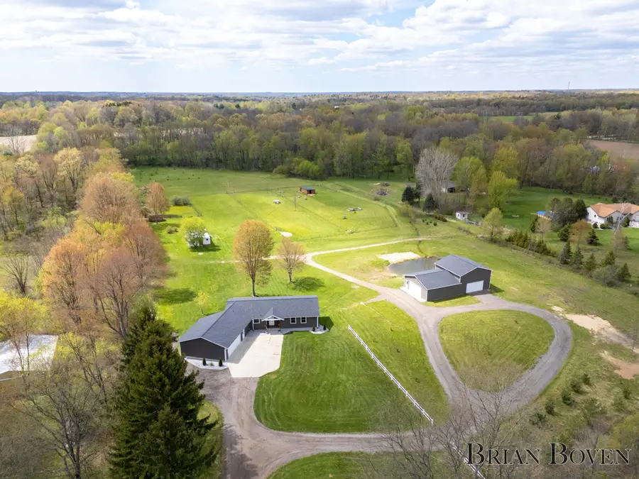 9001 Myers Lake Avenue Ne, Rockford, MI 49341 - #2