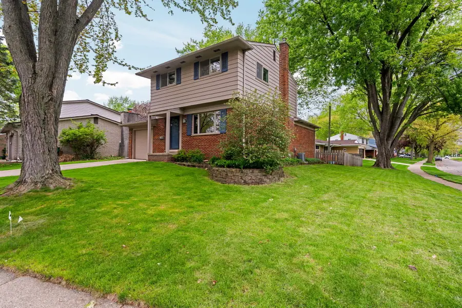 683 Canterbury Drive, Saline, MI 48176 - #3