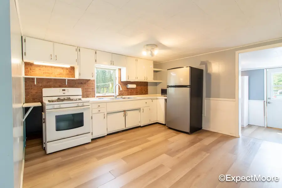 7890 N Maple Hill Road, Howard City, MI 49329 - #2