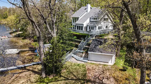 190 Island Lake Road, Chelsea, MI 48118
