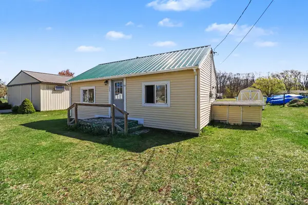 203 5th Street, Eastlake, MI 49626