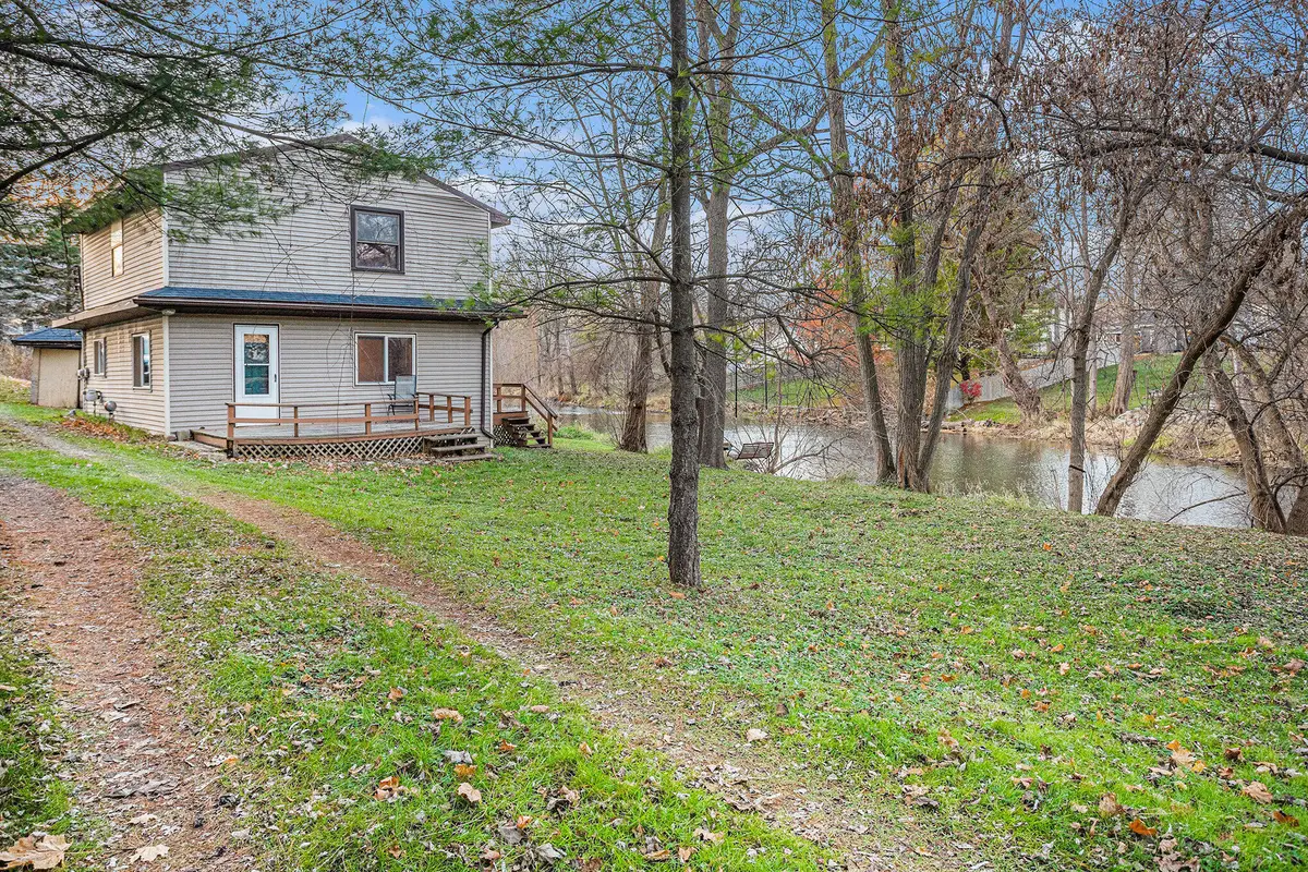 130 S Benton Street, Bellevue, MI 49021 - #1