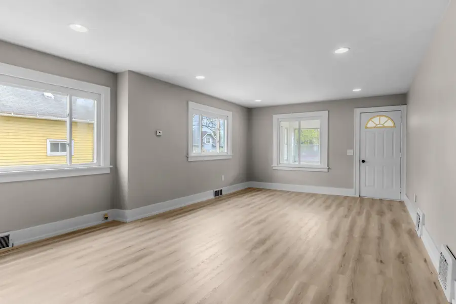 819 Harding Street Nw, Grand Rapids, MI 49544 - #3