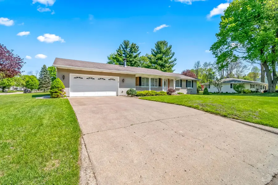 29 Warren Avenue, Hillsdale, MI 49242 - #2
