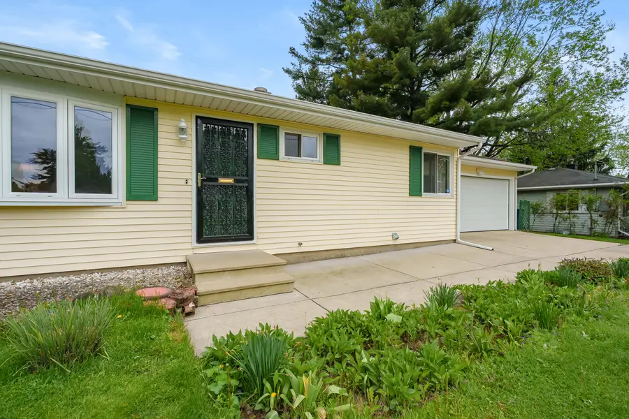 5452 Lucerne Avenue, Kalamazoo, MI 49048 - #3