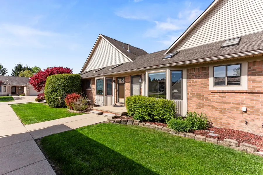 57187 Silver Maple, Washington, MI 48094 - #2