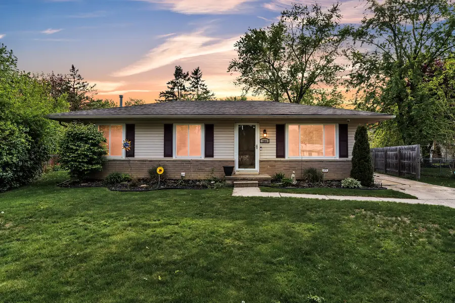 386 Charterhouse Court, Canton, MI 48188 - #2