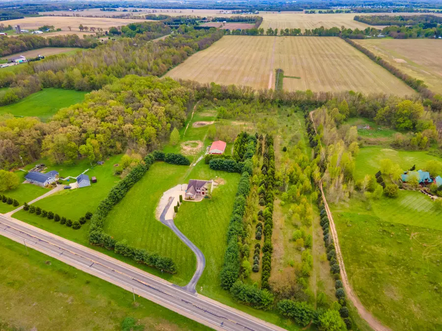 23589 Us Highway 12, Edwardsburg, MI 49112 - #3