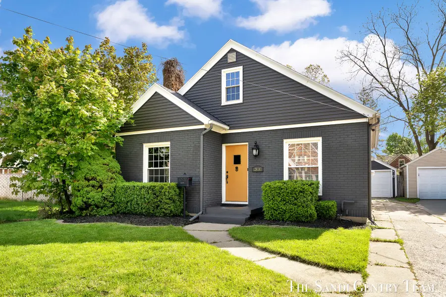 2414 Paris Avenue Se, Grand Rapids, MI 49507 - #2