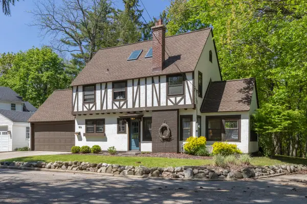 803 Forest Glen Boulevard, Kalamazoo, MI 49008