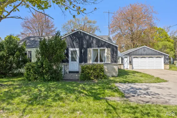 711 Riley Street, Holland, MI 49424