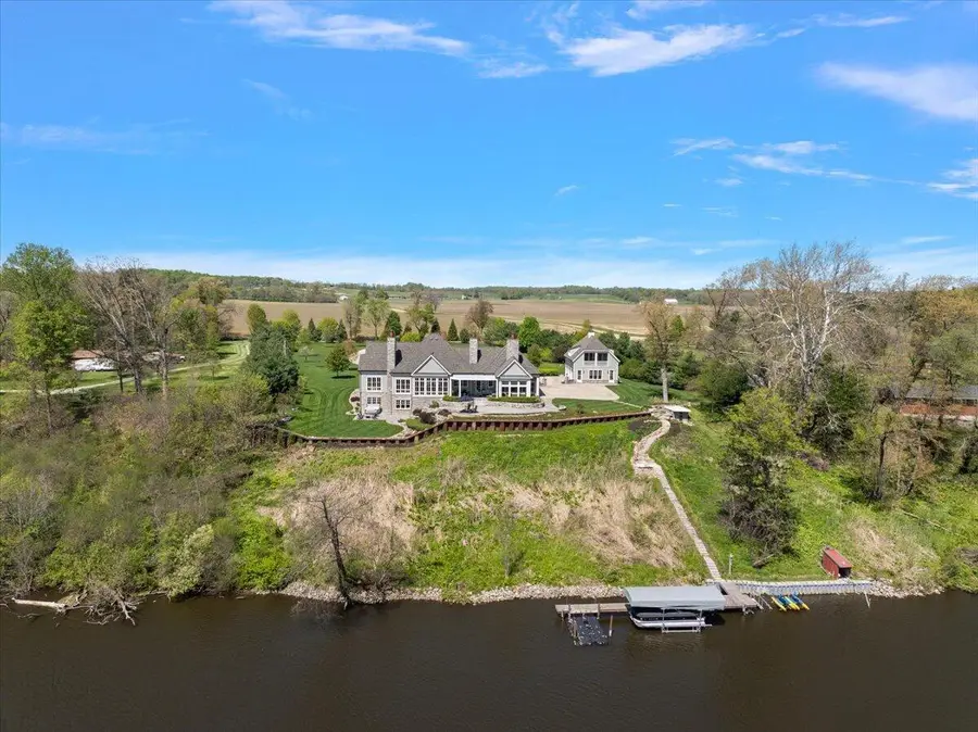 13741 S Indian Springs Road, Buchanan, MI 49107 - #2