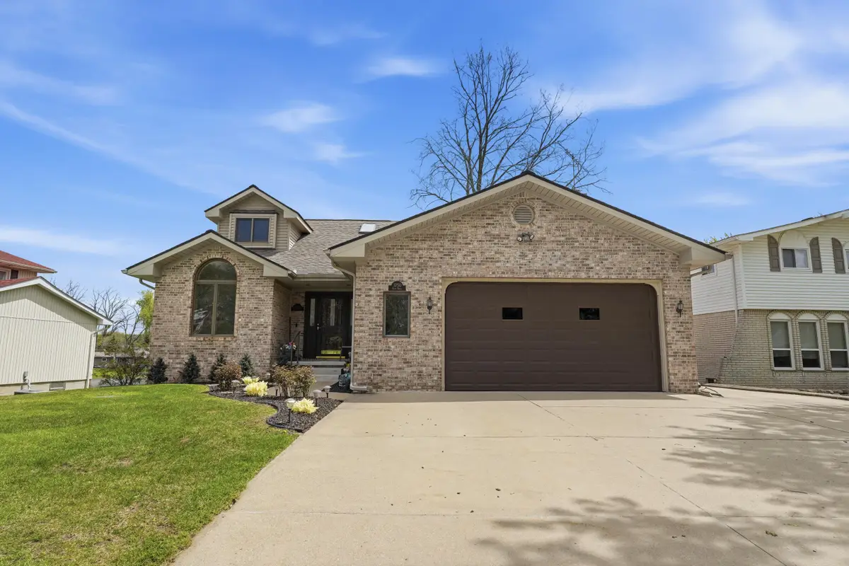 3750 Loch Drive, Highland, MI 48357 - #1