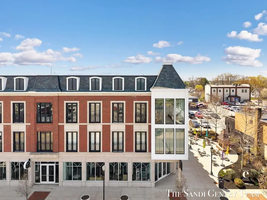 110 W Savidge Street #201, Spring Lake, MI 49456 - #2
