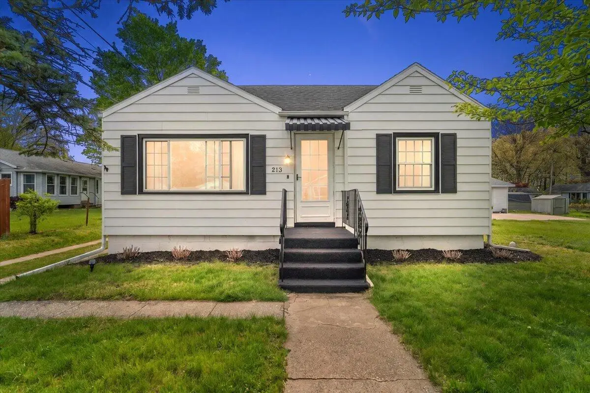 213 Ward Avenue, Saint Joseph, MI 49085 - #1