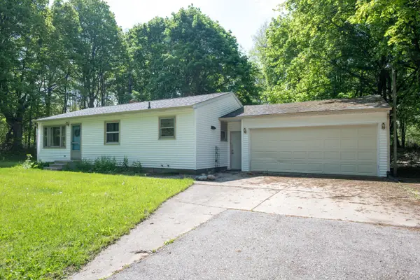 153 W E Avenue, Kalamazoo, MI 49009