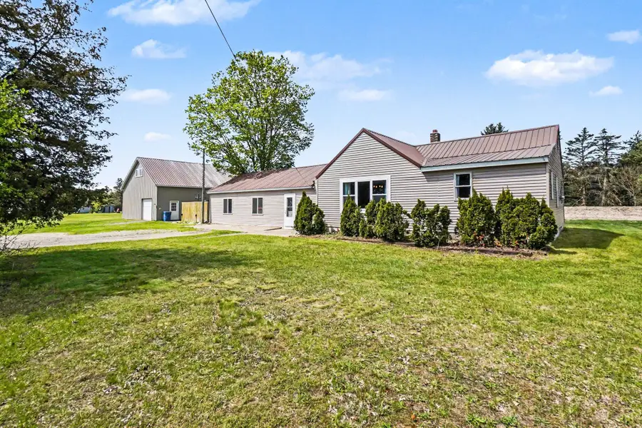 8025 S Warner Avenue, Fremont, MI 49412 - #3