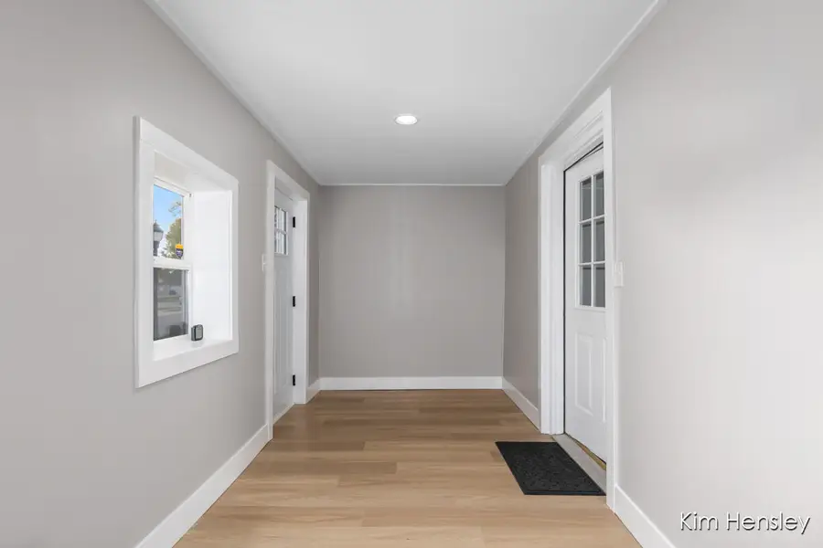 107 E Congress Street, Belding, MI 48809 - #3