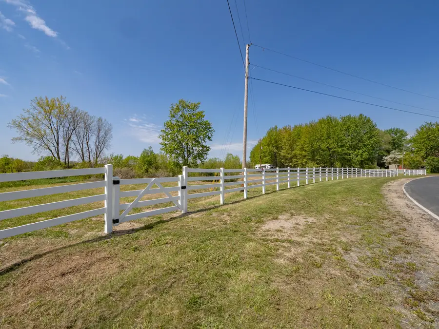 37916 County Road 665, Paw Paw, MI 49079 - #2