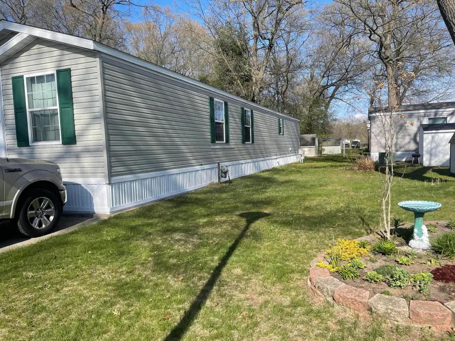 570 S Sunshine Lane, Muskegon, MI 49442 - #2