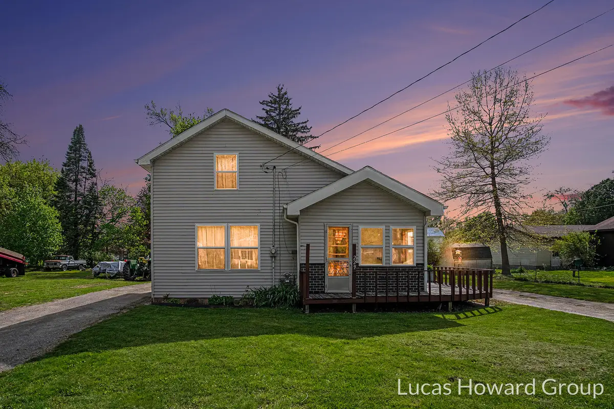 229 S Sherman Street, Sheridan, MI 48884 - #1