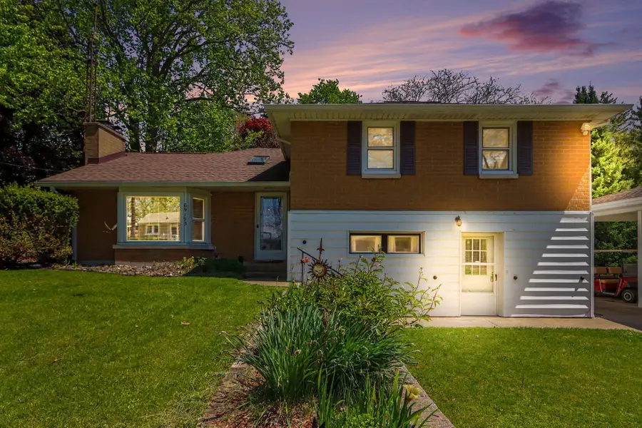 69193 Center Street, Paw Paw, MI 49079 - #2