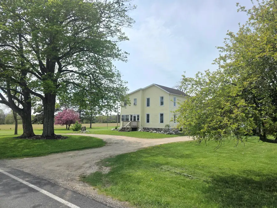 8884 S Townhall Road, Sheridan, MI 48884 - #2