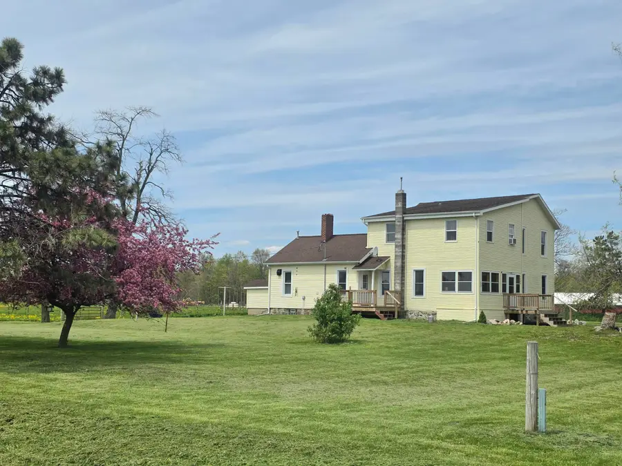 8884 S Townhall Road, Sheridan, MI 48884 - #3