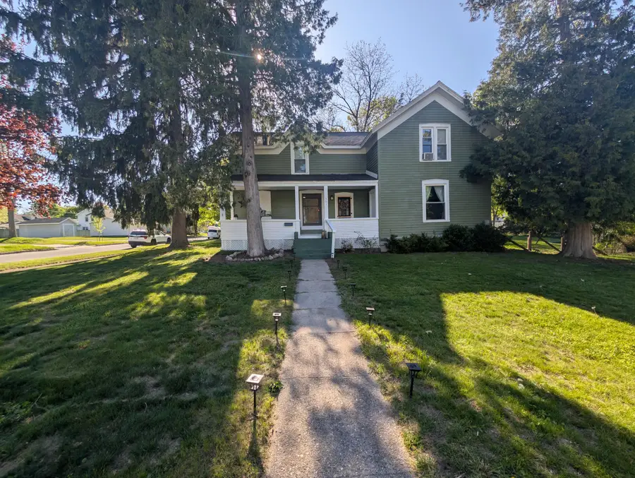 301 N Smith Street, Greenville, MI 48838 - #2