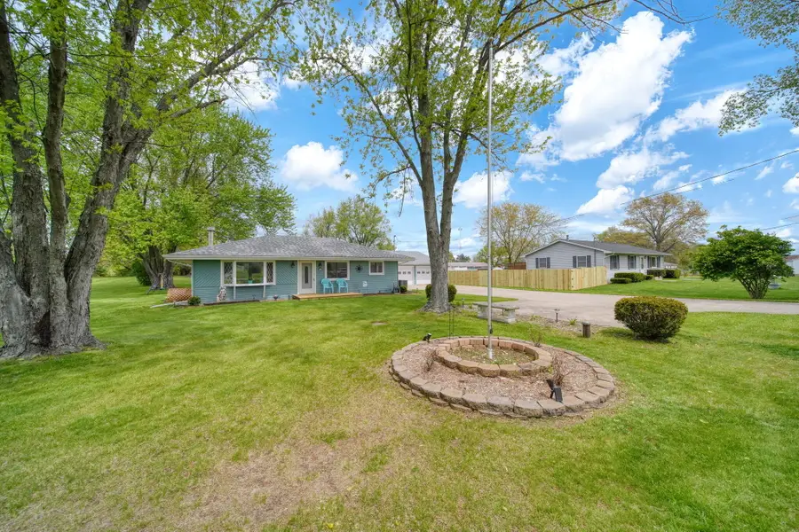 5030 E Berry Road, Pleasant Lake, MI 49272 - #2
