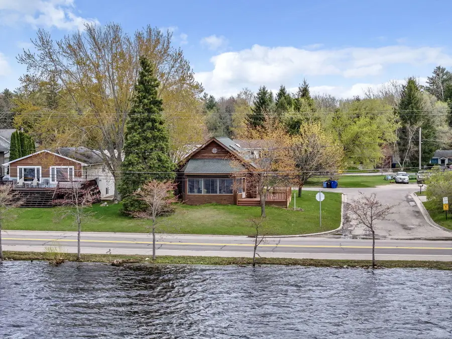 1817 Sunnyside Drive, Cadillac, MI 49601 - #2