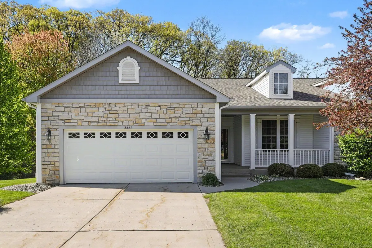 2221 Hunters Run, Kalamazoo, MI 49048 - #1