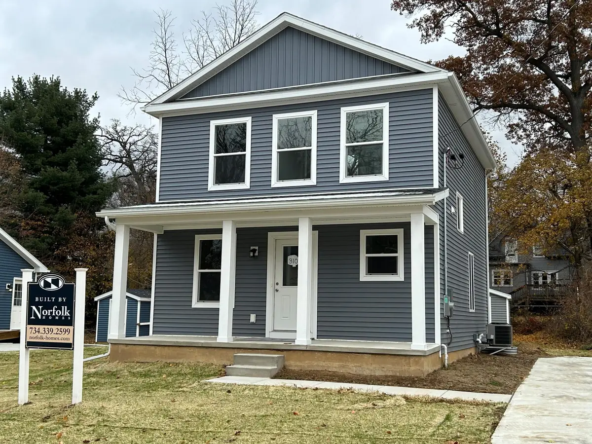 522 Oakhill Avenue, Jackson, MI 49201 - #1