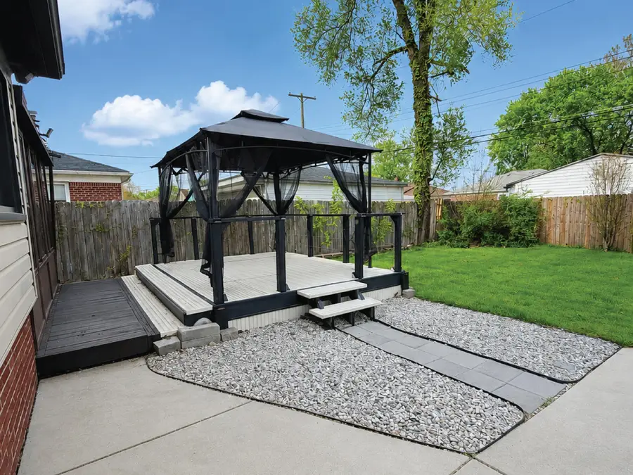 13042 Sioux Avenue, Redford, MI 48239 - #3