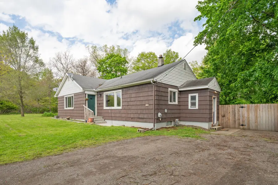 806 Enterprise Street, Buchanan, MI 49107 - #2
