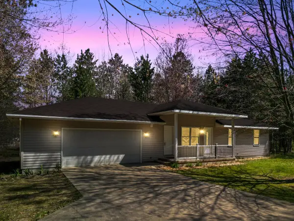 4955 Red Pine Drive, Grant, MI 49327