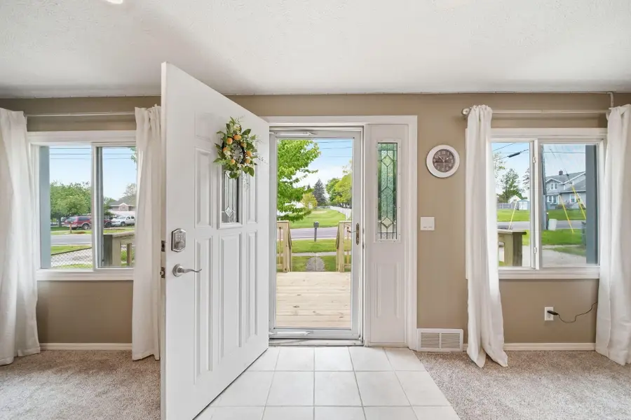 157 N Dettman Road, Jackson, MI 49202 - #2